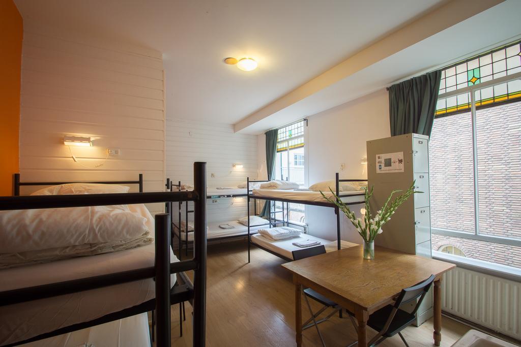 Stone Hotel & Hostel อูเทรคต์ ภายนอก รูปภาพ