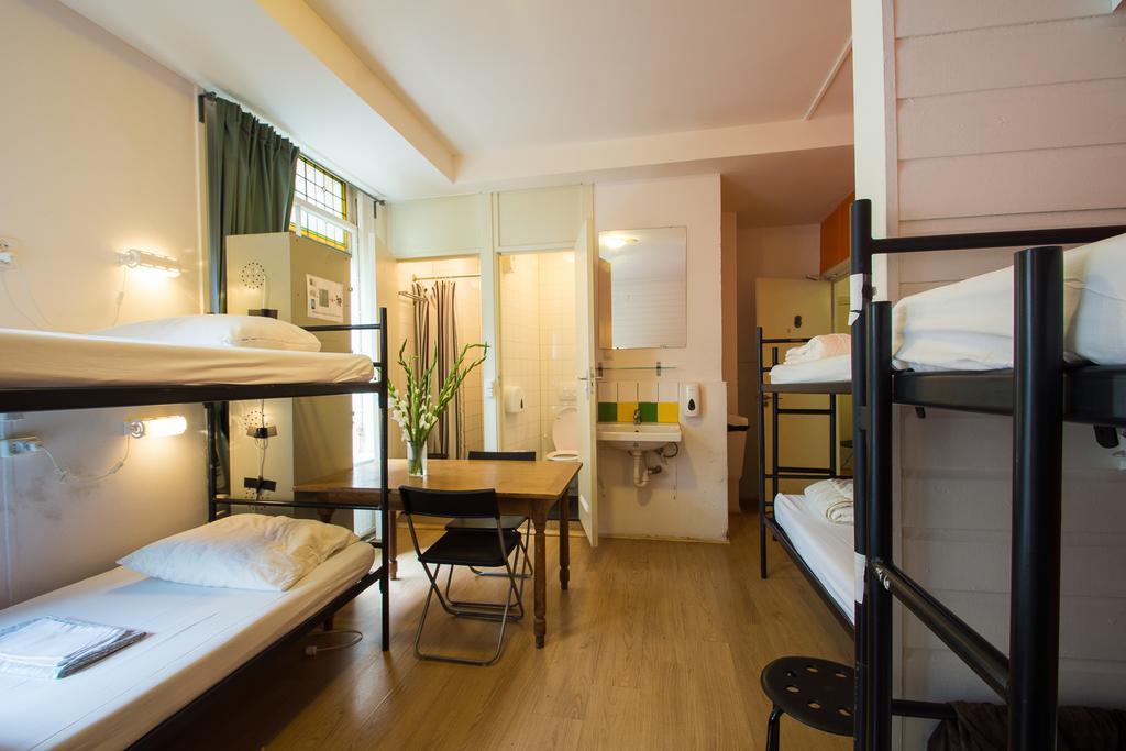 Stone Hotel & Hostel อูเทรคต์ ภายนอก รูปภาพ