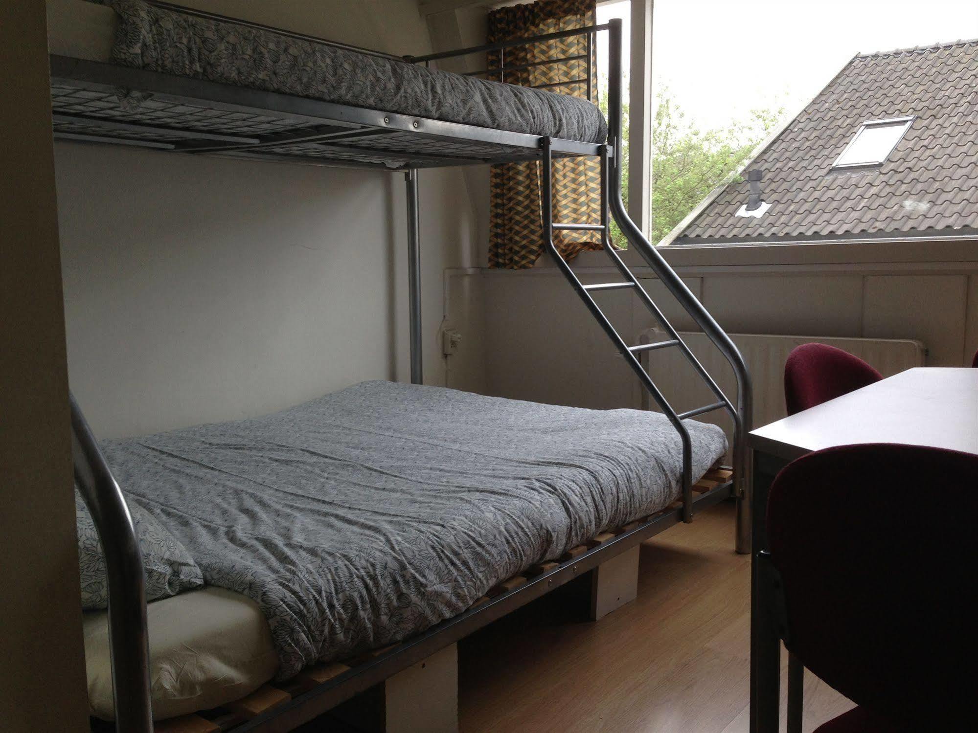 Stone Hotel & Hostel อูเทรคต์ ภายนอก รูปภาพ